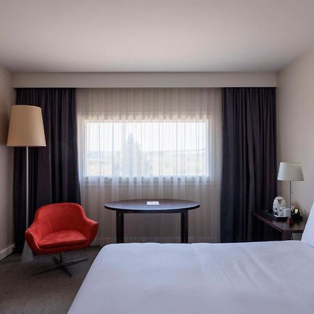 Hilton Garden Inn Marseille Provence Airport Marignane Bagian luar foto